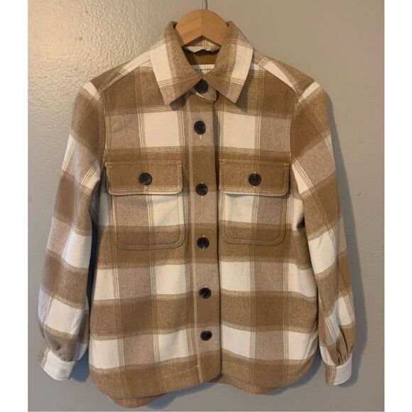 Free assembly Tan and cream color Shacket XS - Picture 2 of 5